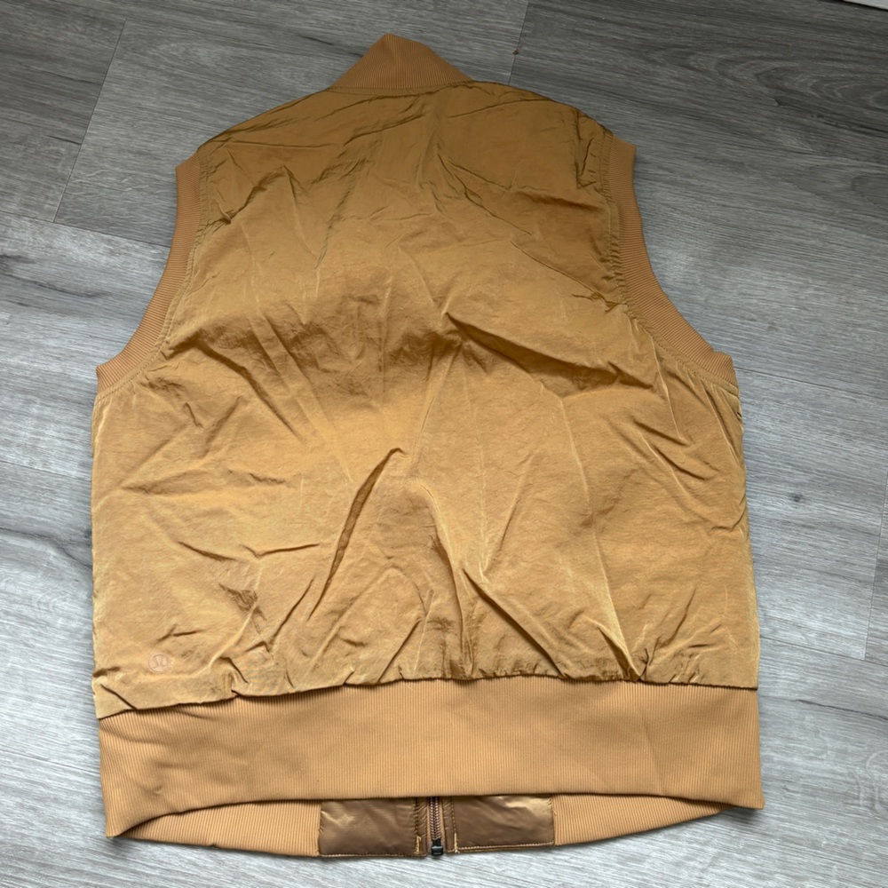 Lululemon Non-Stop Reversible Bomber Vest Bold Beige - Picture 6 of 9